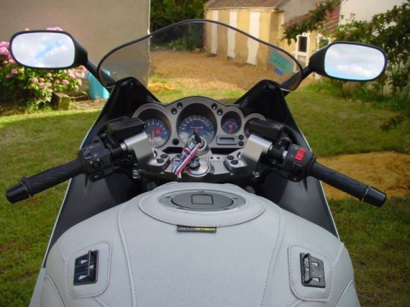 ZZ-R 1200
